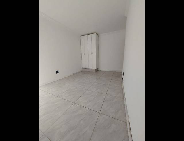 1 BEDROOM PROPERTY TO RENT IN GOODWOOD CENTRAL